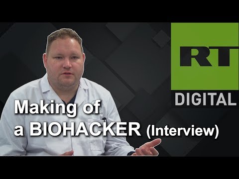 VIDEO: „Mâna diavolului” sau augmentare umană? Să-i întâlnim pe biohacker-ii ce-și implantează microcipuri - OrtodoxINFO