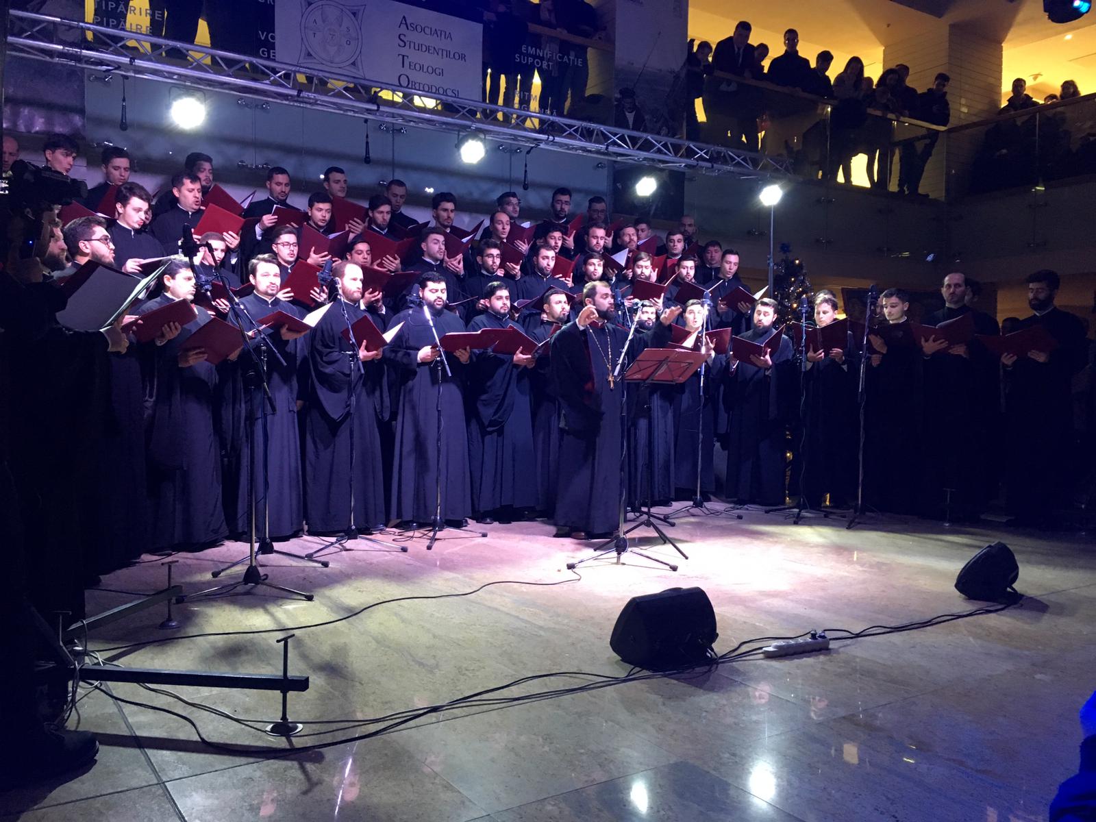 Fondurile colectate în timpul concertului „După datini colindăm” vor fi redirecţionate către Institutul Clinic Fundeni - Basilica.ro
